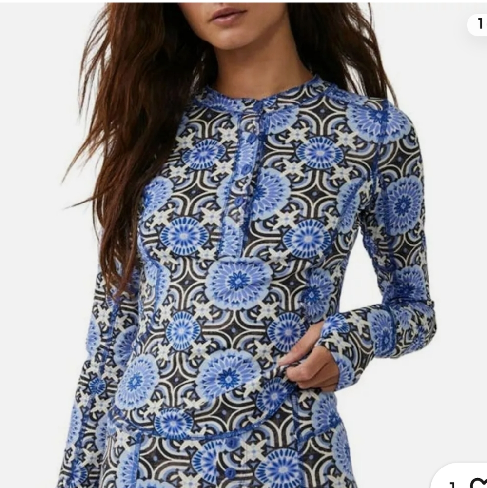 Free People Blue Black White Long Sleeve Printed Henley